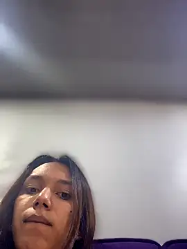 Snapshot of Nikol_Rang__ chatting on 10.04.25 Nikol Rang online show from 10.04.25