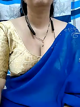 Snapshot of bhuvana555 chatting on 01.04.25 bhuvana555 online show from 01.04.25