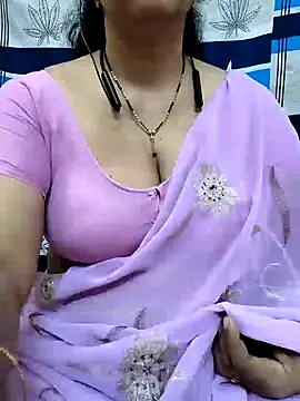 Snapshot of bhuvana555 chatting on 01.25.25 bhuvana555 online show from 01.25.25