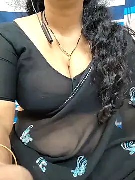 Snapshot of bhuvana555 chatting on 02.13.25 bhuvana555 online show from 02.13.25