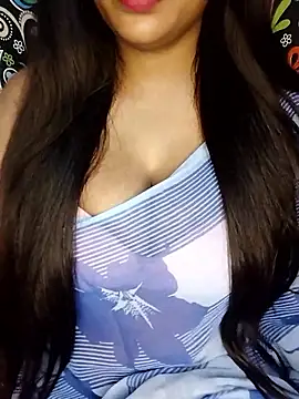 Snapshot of Sreya213 chatting on 04.16.26 Sreya213 online show from 04.16.26