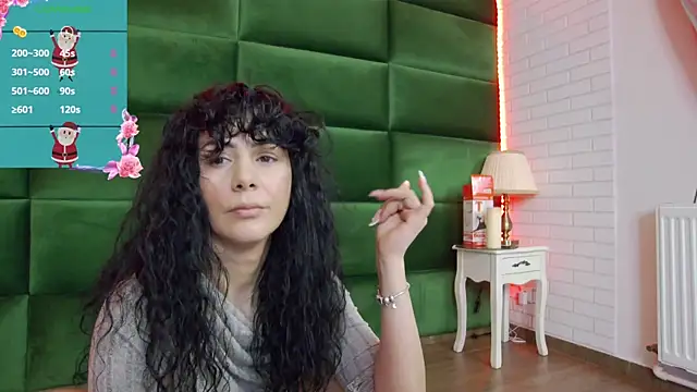 SelenSummer online show from 12.16.25