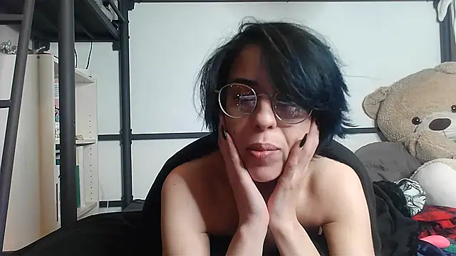 LisandreLaVenale online show from 02.02.25