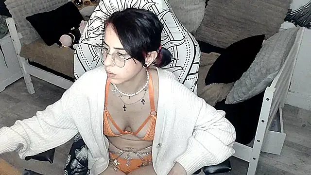 LisandreLaVenale online show from 02.27.25