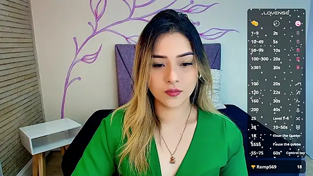 DahliaMoore online show from 12.03.24