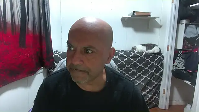 Snapshot of RickStone51 chatting on 12.19.24 RickStone51 online show from 12.19.24