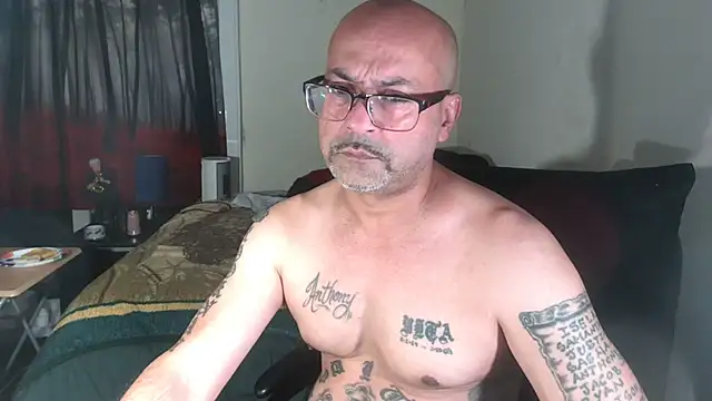 Snapshot of RickStone51 chatting on 09.15.25 RickStone51 online show from 09.15.25