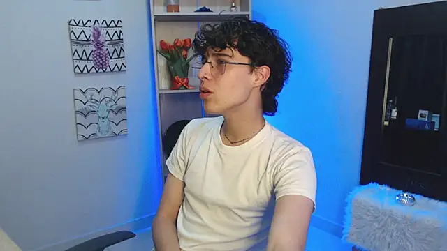 Snapshot of Jeam_hot chatting on 01.19.25 Jeam hot online show from 01.19.25