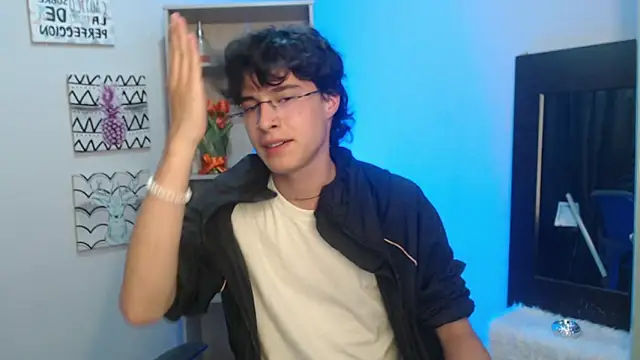 Snapshot of Jeam_hot chatting on 01.21.25 Jeam hot online show from 01.21.25
