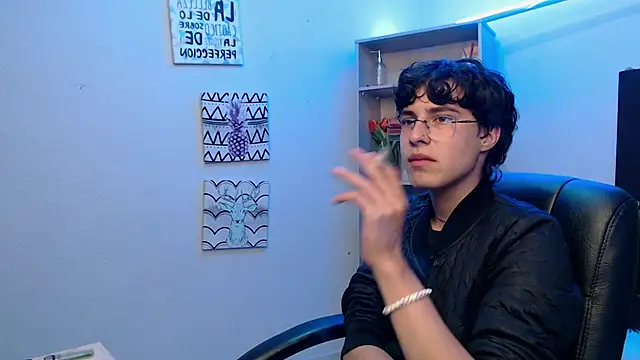 Snapshot of Jeam_hot chatting on 02.06.25 Jeam hot online show from 02.06.25
