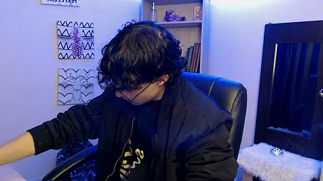 Snapshot of Jeam_hot chatting on 02.08.25 Jeam hot online show from 02.08.25