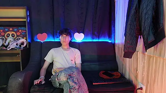 Snapshot of Jeam_hot chatting on 02.15.25 Jeam hot online show from 02.15.25