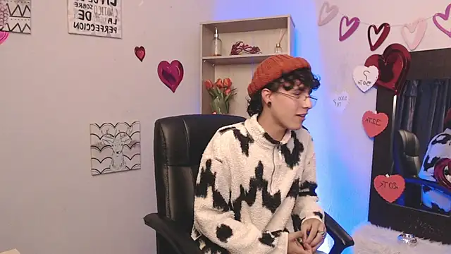 Snapshot of Jeam_hot chatting on 03.04.25 Jeam hot online show from 03.04.25