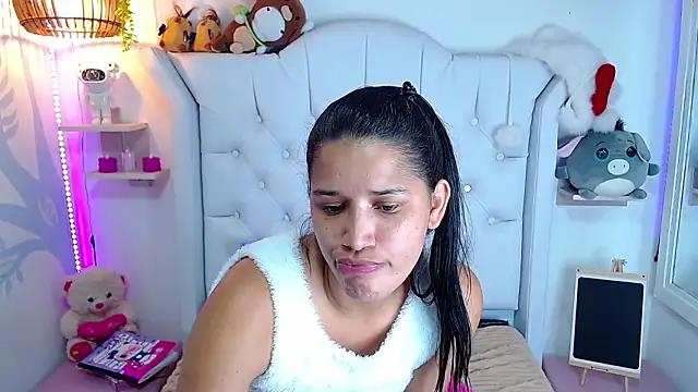 Alison Wiley online show from 03.11.26