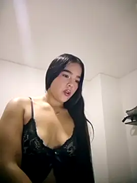 Snapshot of SweetFortuner chatting on 11.27.25 SweetFortuner online show from 11.27.25