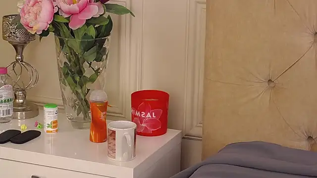 SarahLynz online show from 03.07.25