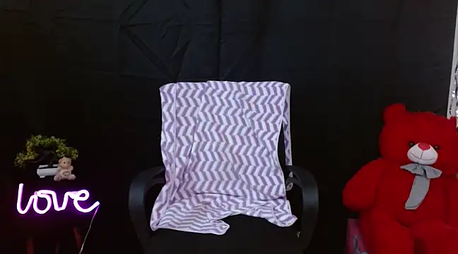 Naughty Ayesha1 online show from 12.27.24