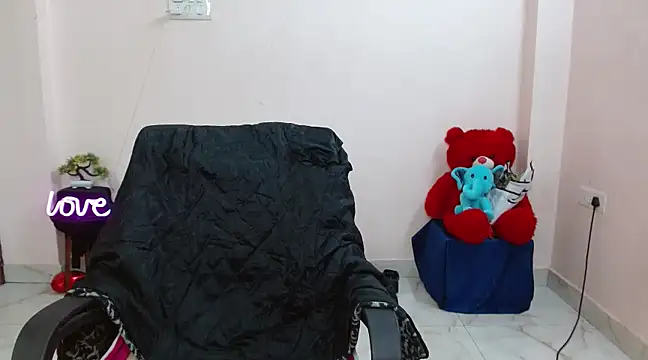 Naughty Ayesha1 online show from 02.12.25