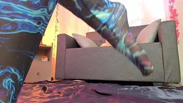 Snapshot of Alaia_Love77 chatting on 01.21.25 Alaia Love77 online show from 01.21.25