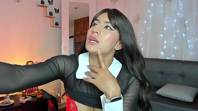 Snapshot of Alaia_Love77 chatting on 03.03.25 Alaia Love77 online show from 03.03.25