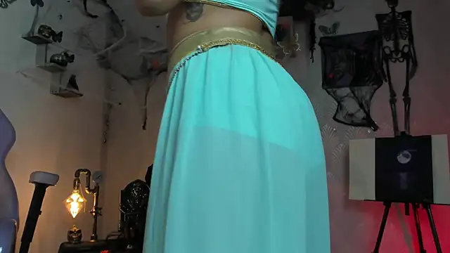 Snapshot of Alaia_Love77 chatting on 10.18.25 Alaia Love77 online show from 10.18.25