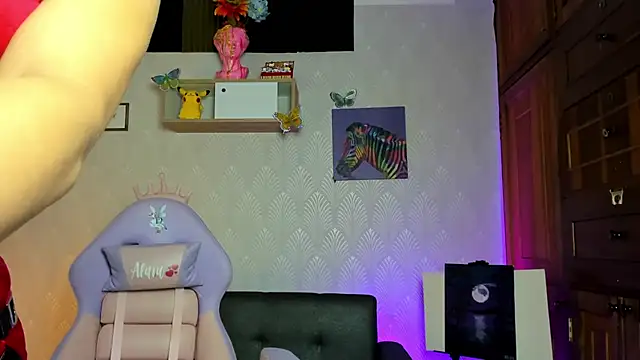 Snapshot of Alaia_Love77 chatting on 11.14.25 Alaia Love77 online show from 11.14.25