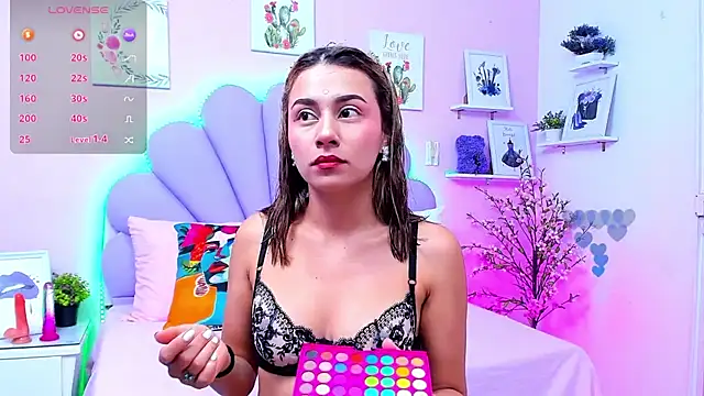 HannaPretthy online show from 11.08.25