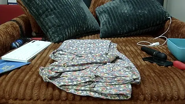 Snapshot of DiamondAssCeyda chatting on 01.20.25 DiamondAssCeyda online show from 01.20.25