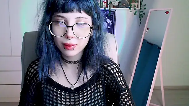 Snapshot of MoriHorri chatting on 12.08.24 MoriHorri online show from 12.08.24