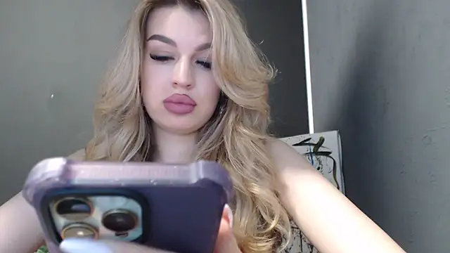 Snapshot of Your_Jessy chatting on 06.03.26 Your Jessy online show from 06.03.26