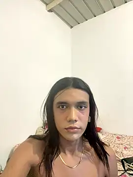 miss mestiza online show from 10.13.25