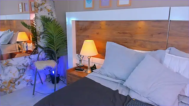 EmaBakker online show from 01.05.26