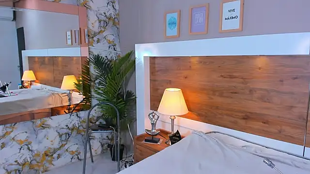 EmaBakker online show from 02.26.26