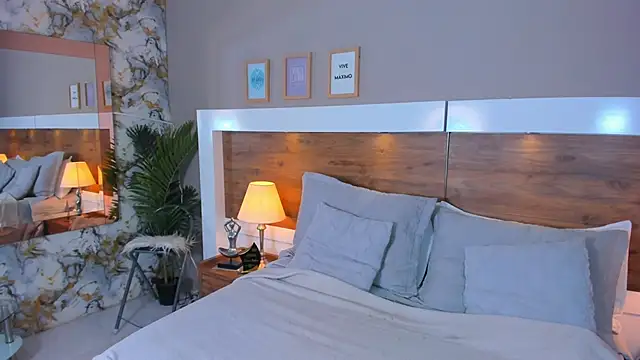 EmaBakker online show from 03.01.26