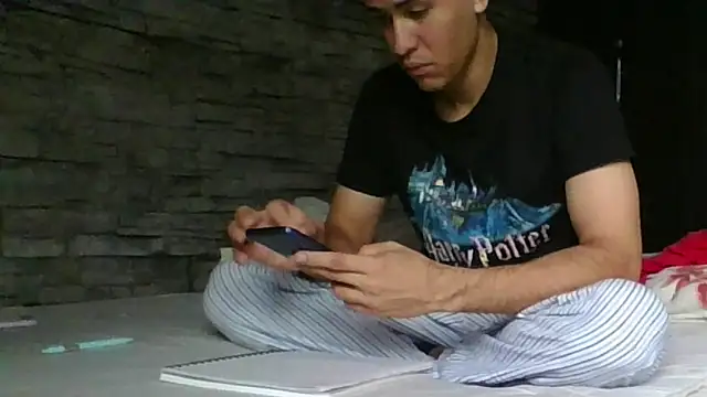 Sexylatin64 online show from 04.16.26