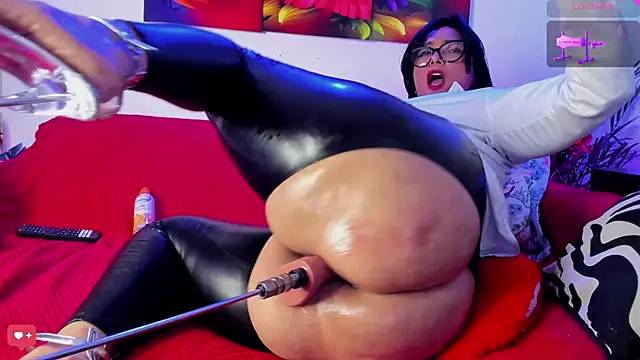 Venus R0se online show from 03.15.25