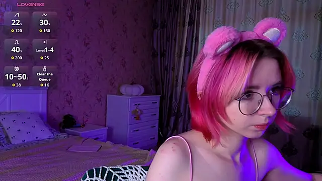 Nora Failure online show from 10.15.25