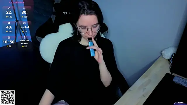 Nora Failure online show from 06.18.26