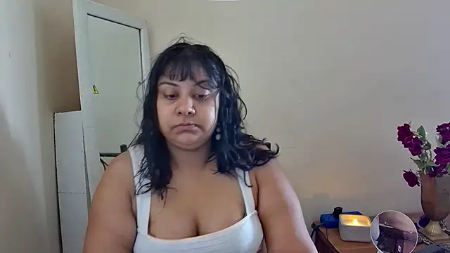 Snapshot of GoddessLorenaTheeSiren chatting on 02.24.25 GoddessLorenaTheeSiren online show from 02.24.25