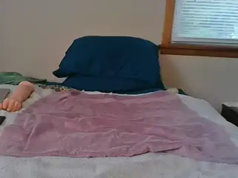 Snapshot of hootmon@xh chatting on 09.12.25 hootmonxh online show from 09.12.25