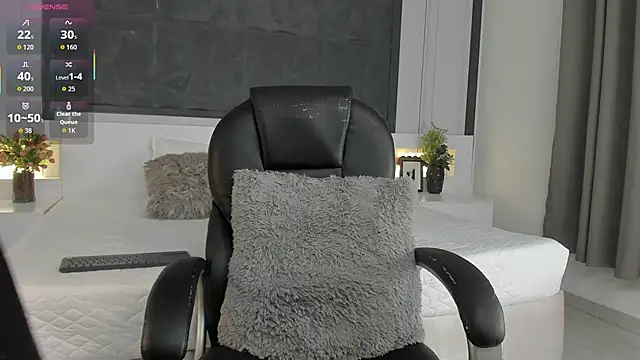 SaraGomez1 online show from 04.21.26