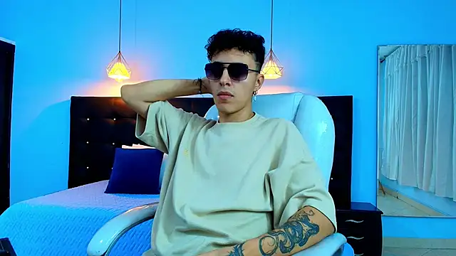 Lobo 17  online show from 02.15.25