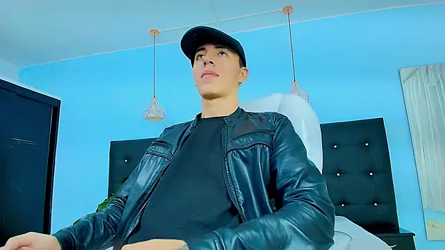 Lobo 17  online show from 03.16.25