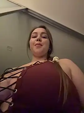 Snapshot of AnnabelleKelly chatting on 05.27.26 AnnabelleKelly online show from 05.27.26