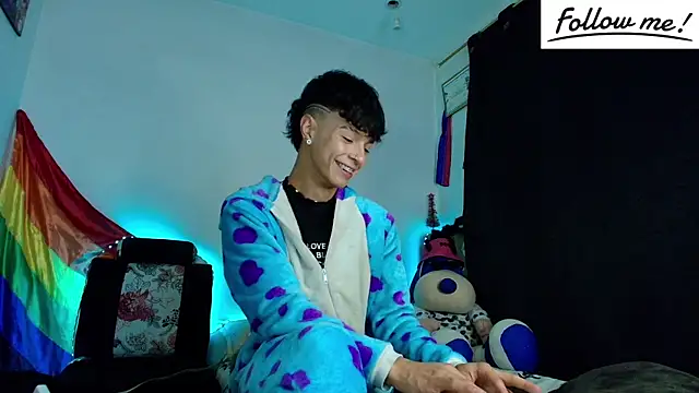 twink sebas  online show from 12.15.24