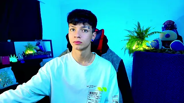 twink sebas  online show from 10.08.25