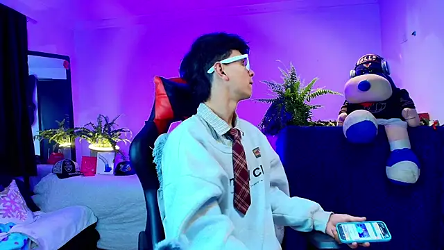 twink sebas  online show from 10.12.25