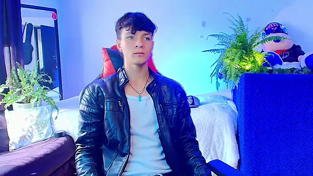 twink sebas  online show from 10.15.25