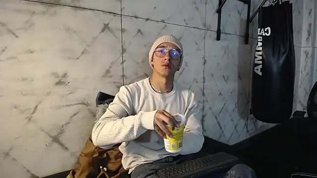 Andy Joy  online show from 03.02.26