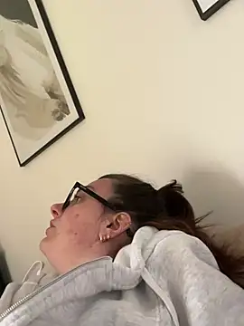 Miss Stassi online show from 01.26.25